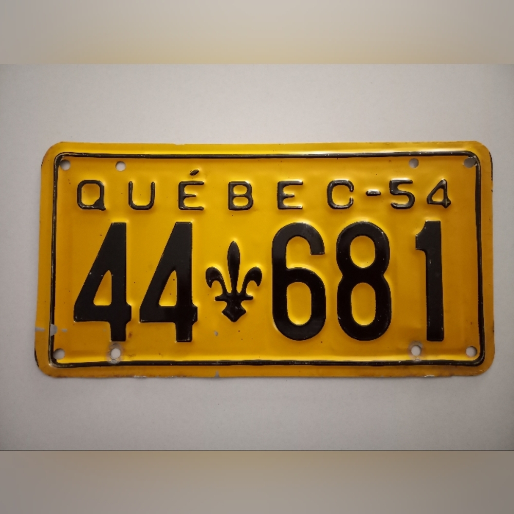 Vintage 1954 Québec Licence Plate Alluminum Not A Replica.